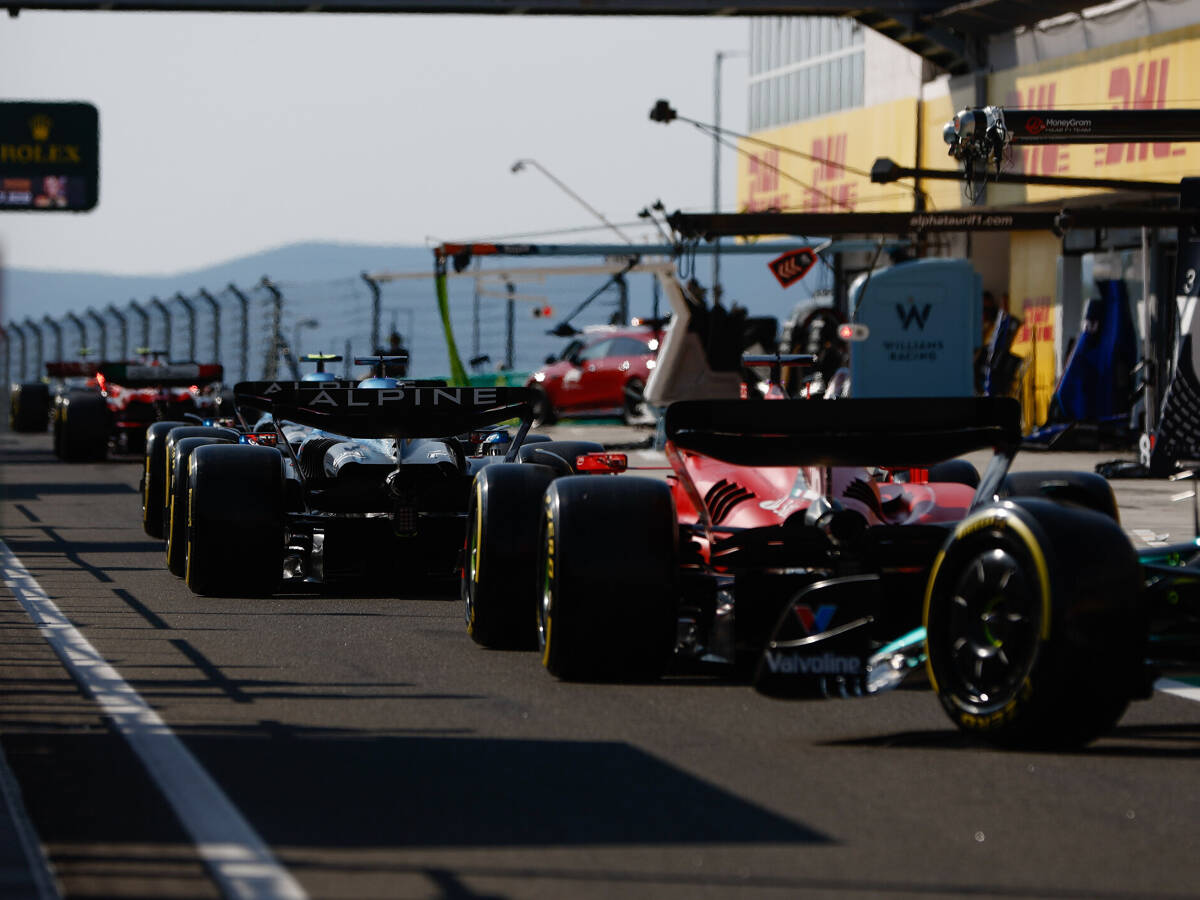 Foto zur News: Renault zu schwach: F1-Teams diskutieren über Motorenangleichung