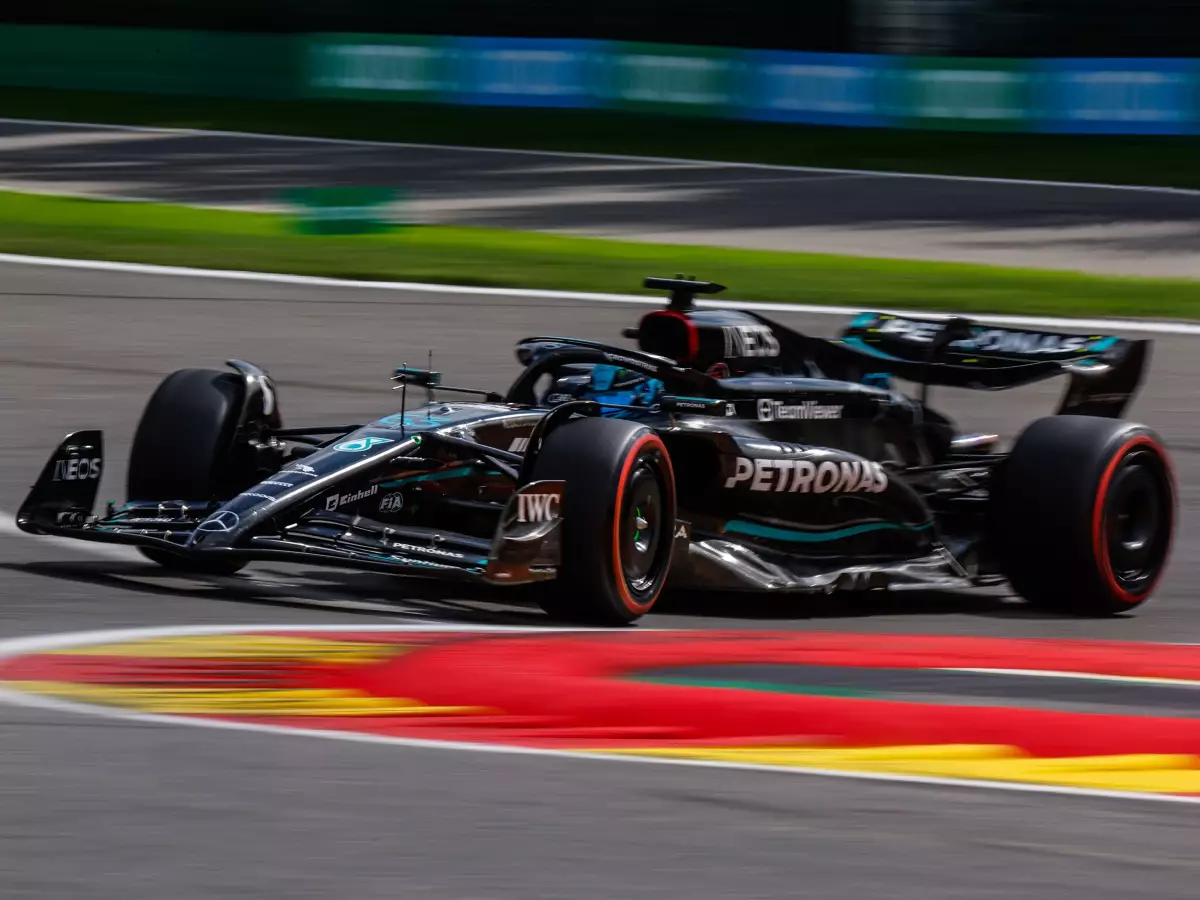 Foto zur News: Böser Rückschlag für Mercedes in Spa: Bouncing "auf jeder Geraden"