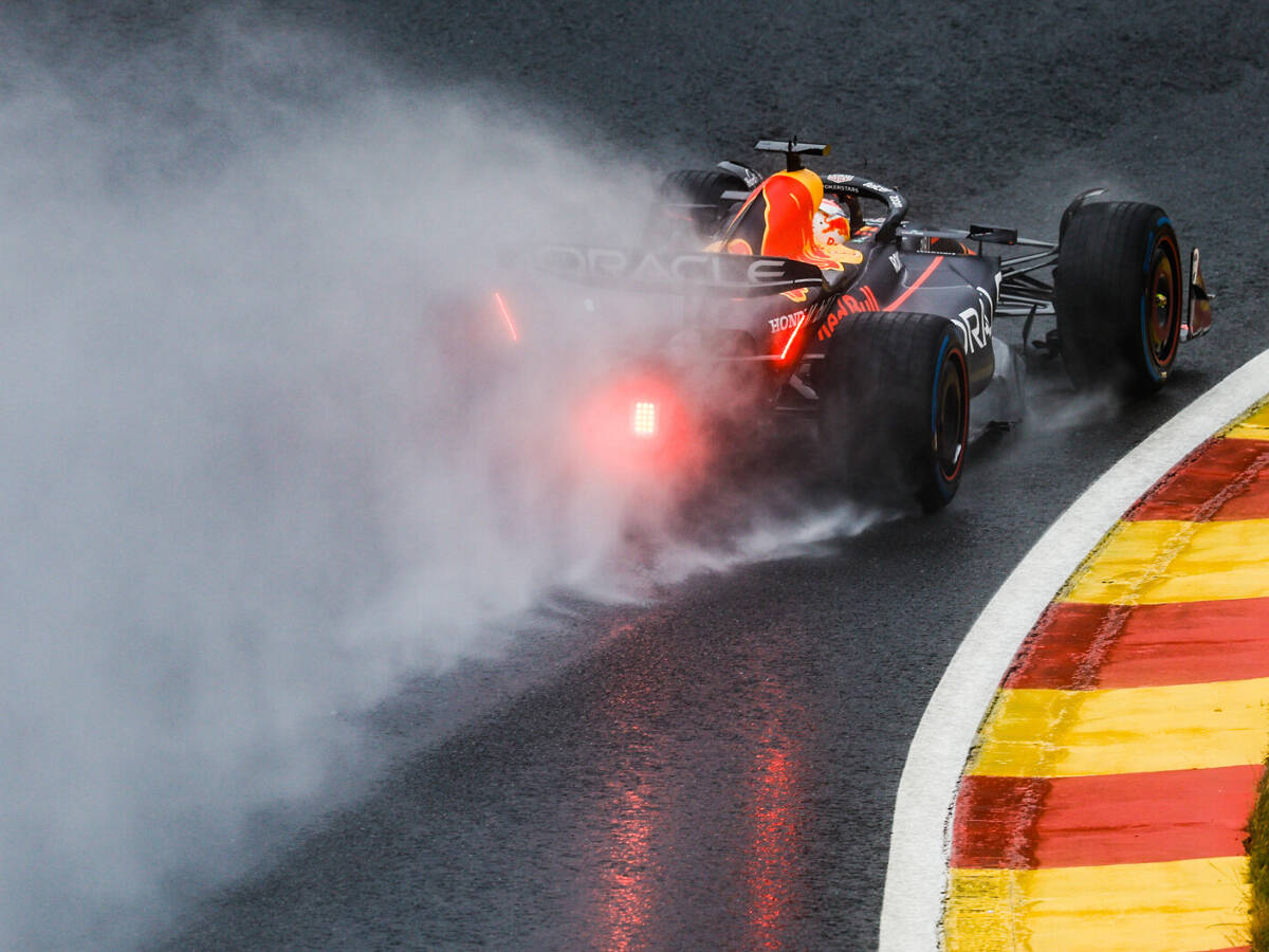Foto zur News: Für weniger Spray: Warum macht Pirelli keine schmaleren Regenreifen?