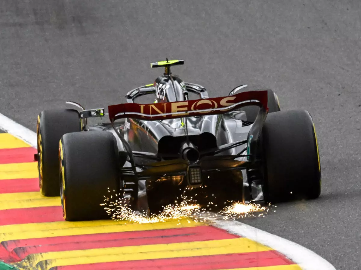 Lewis Hamilton Foto zur News: Mercedes glaubt, die richtige Fahrhöhe für 2024 gefunden zu haben
