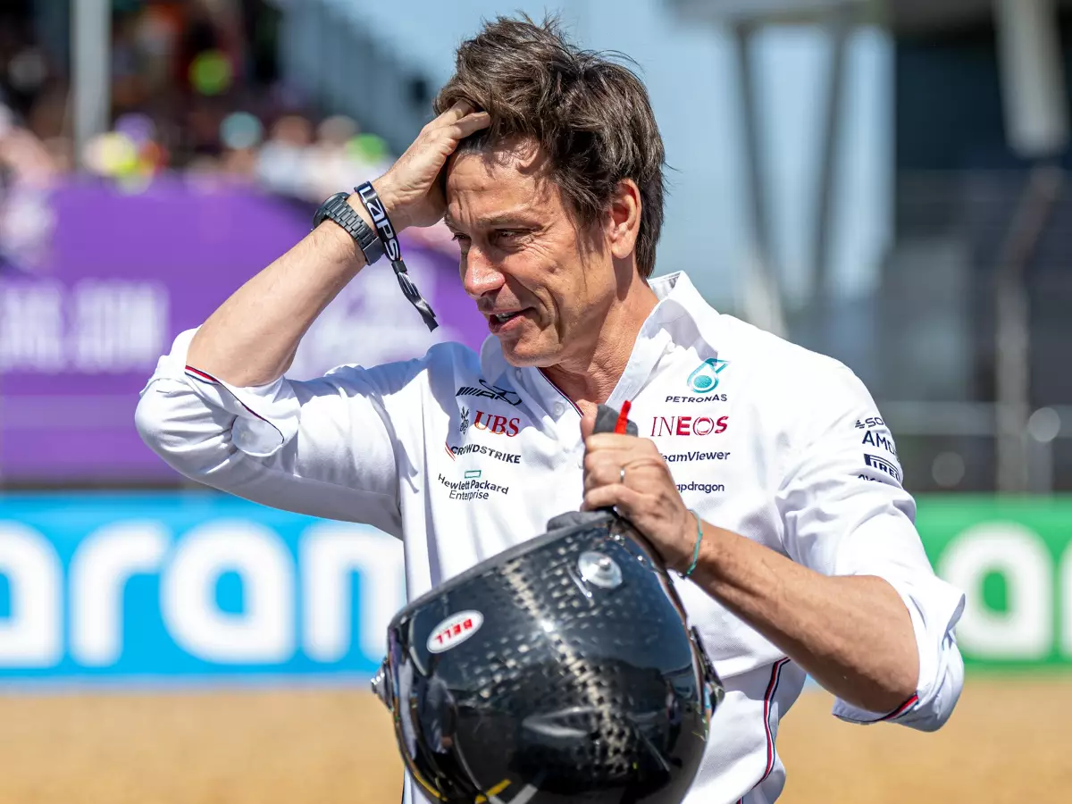 Foto zur News: Wolff erinnert an Nordschleifencrash: "Die dümmste Idee meines Lebens"
