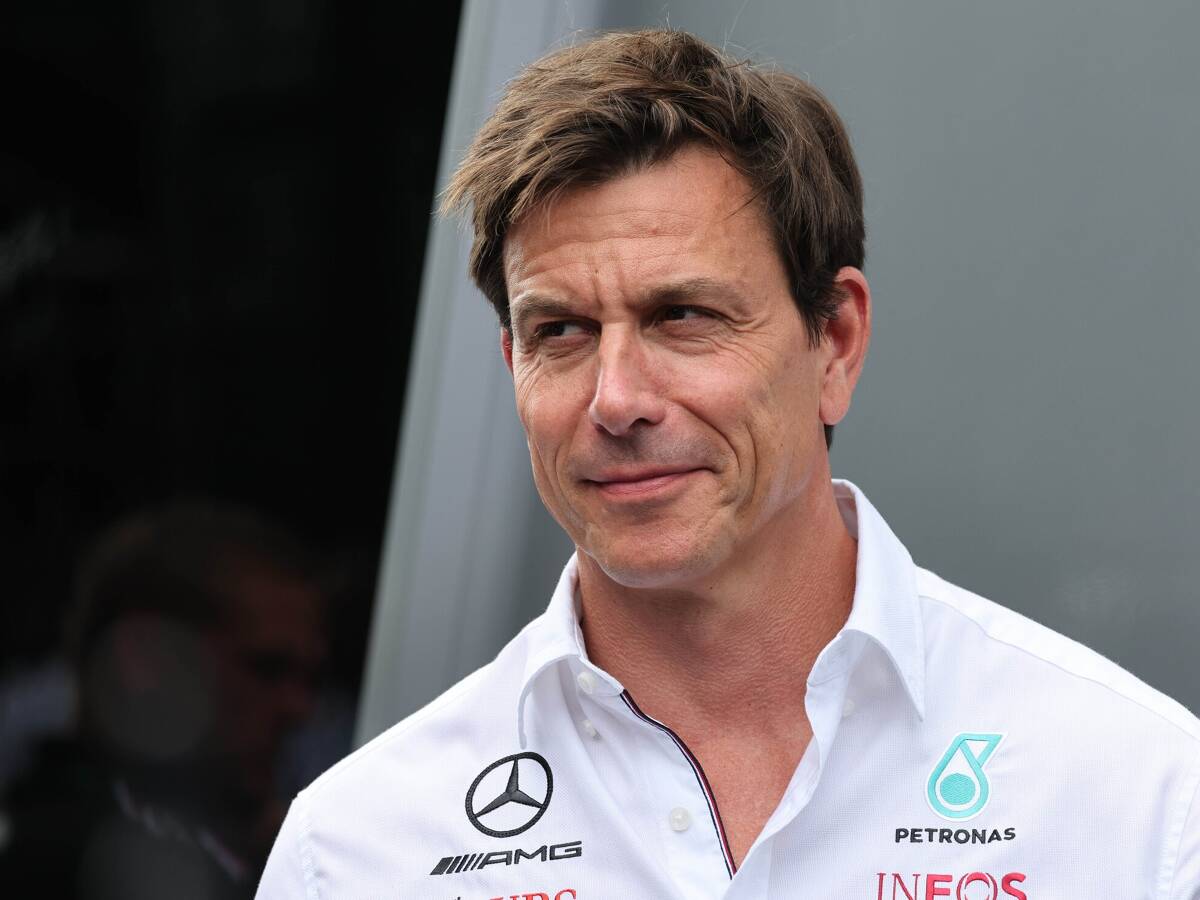 Foto zur News: Neuer Vertrag: Toto Wolff bleibt Mercedes-Teamchef bis 2026