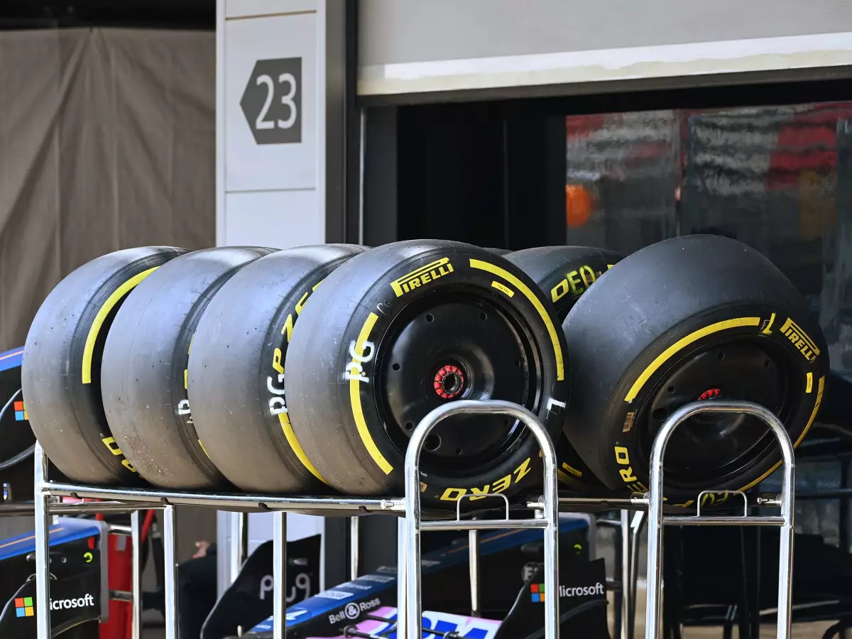 Formel-1-Reifen von Pirelli der Medium-Mischung in der Saison 2023 Foto zur News: Pirelli: Wird die alternative Reifenzuordnung zum Formel-1-Standard?
