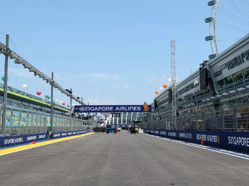 Formel-1-Strecke in Singapur Foto zur News: Vierte DRS-Zone in Singapur: Fahrer dafür, doch kein Team-Konsens