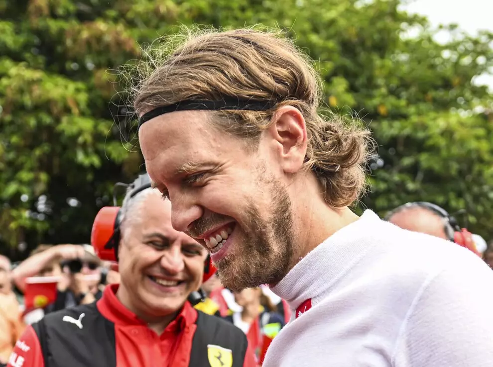 Sebastian Vettel Foto zur News: Formel-1-Comeback von Sebastian Vettel? "Kann es nicht ausschließen"