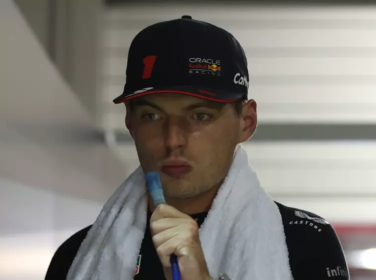 Foto zur News: FIA gesteht Fehler: Verstappen hätte in Singapur bestraft werden müssen!