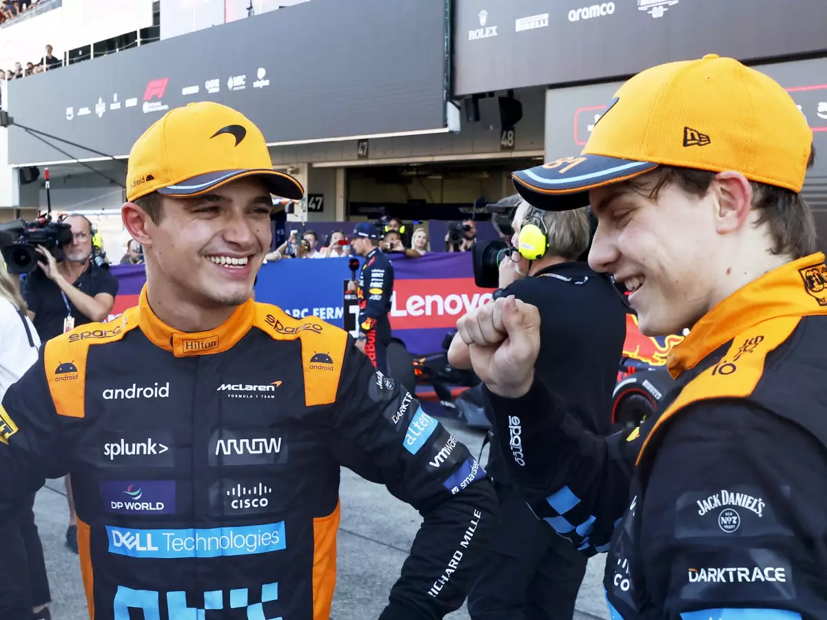 Lando Norris, Oscar Piastri Foto zur News: Zwei Fahrer, die punkten: Norris sieht Vorteil von McLaren gegen Aston Martin