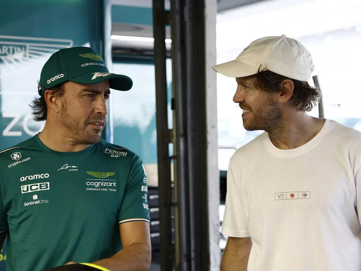 Fernando Alonso, Sebastian Vettel Foto zur News: Zahlenvergleich zu Stroll eindeutig: Ist Alonso besser als Vettel?