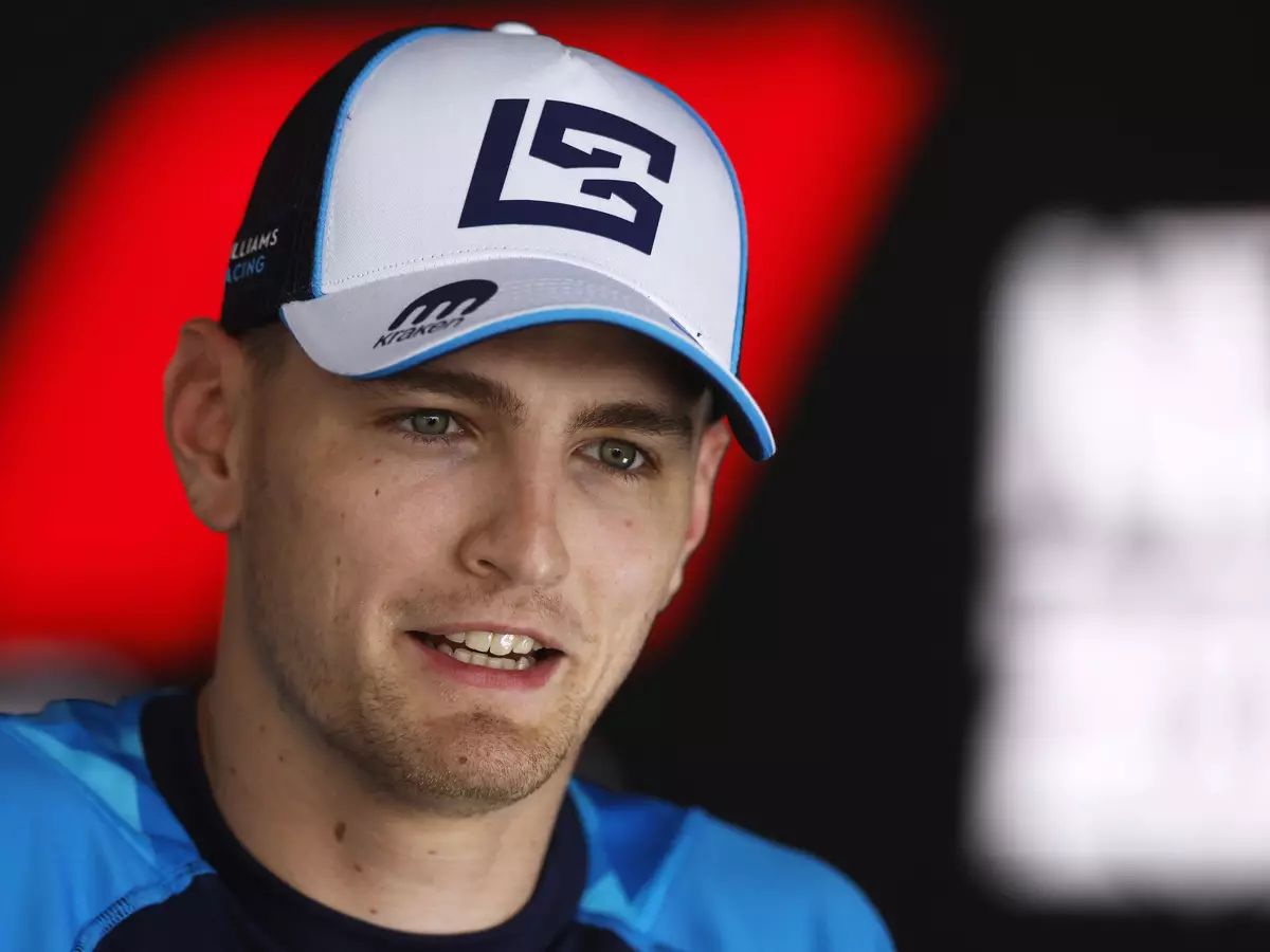 Logan Sargeant Foto zur News: Williams-Teamchef stellt klar: Will Sargeant nächstes Jahr im Auto haben
