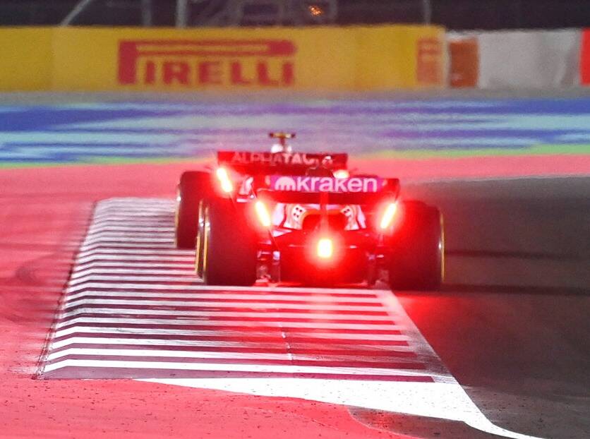 Foto zur News: Maximal 18 Runden: FIA #AND# Pirelli erzwingen Dreistoppstrategie in Katar