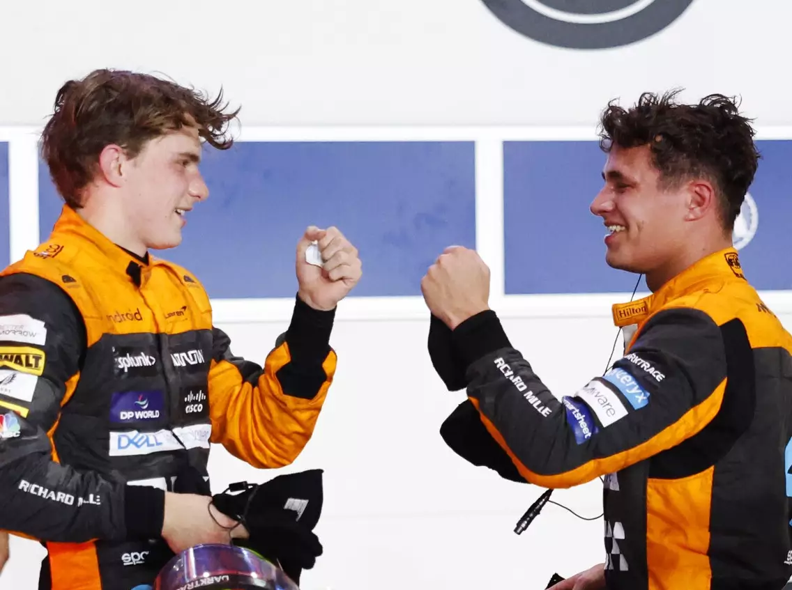 Oscar Piastri, Lando Norris Foto zur News: Verstappen: McLaren hat das "beste Fahrerduo" der Red-Bull-Verfolger