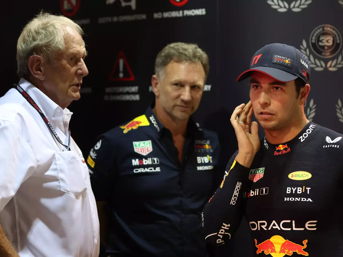 Helmut Marko, Christian Horner und Sergio Perez Foto zur News: "Da ist halt keiner": Darf Perez mangels Alternativen bei Red Bull bleiben?