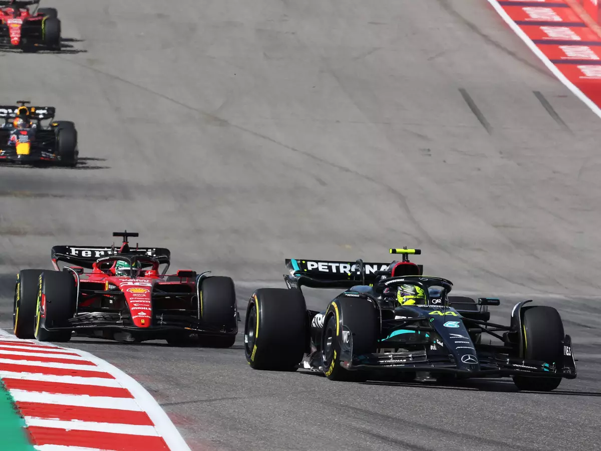 Foto zur News: Wie die Disqualifikationen von Hamilton und Leclerc in ein Wespennest stechen