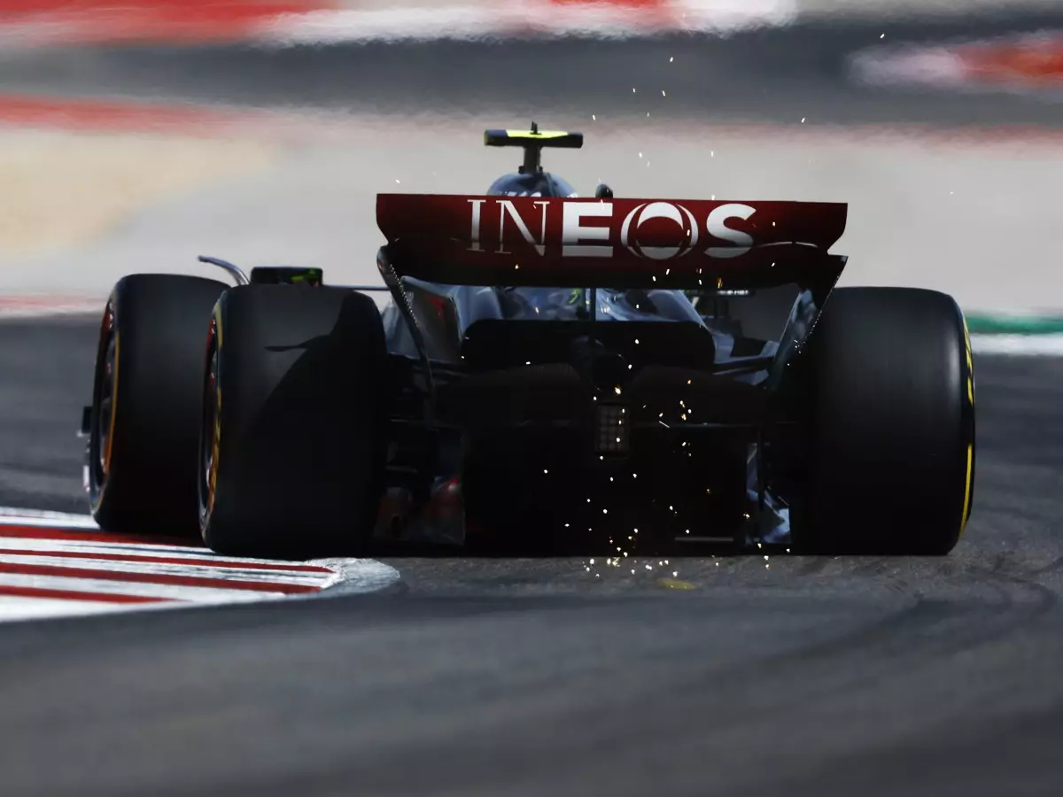 Lewis Hamilton war einer betroffenen mit der abgenutzten Bodenplatte Foto zur News: Disqualifikation von Hamilton und Leclerc: Alle Hintergründe