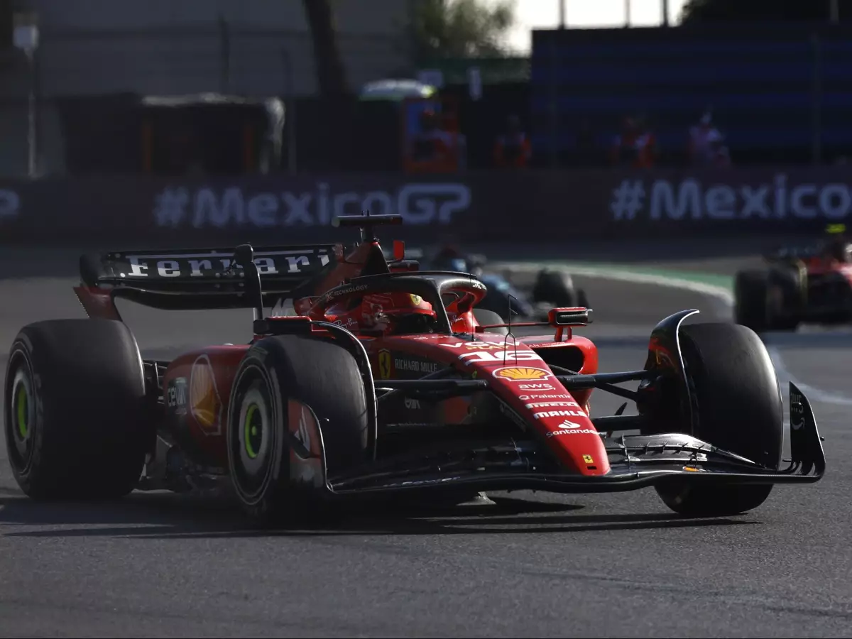 Hart ist nicht dein Freund: Charles Leclerc fiel im zweiten Stint zurück Foto zur News: Ferrari: Stint auf harten Reifen hat Leclerc das Rennen gekostet