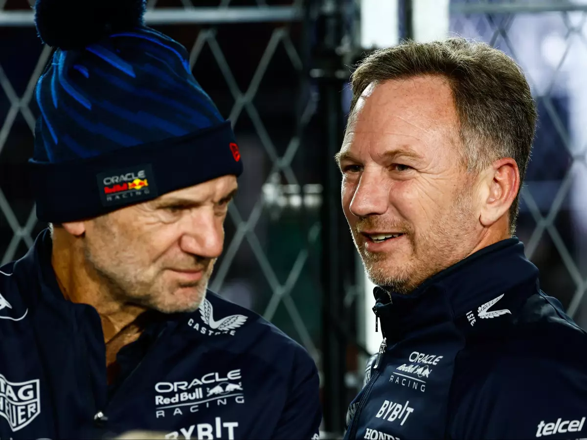 Adrian Newey und Christian Horner Foto zur News: Newey-Kündigung ist erfolgt: Fünf Optionen für seine Zukunft denkbar