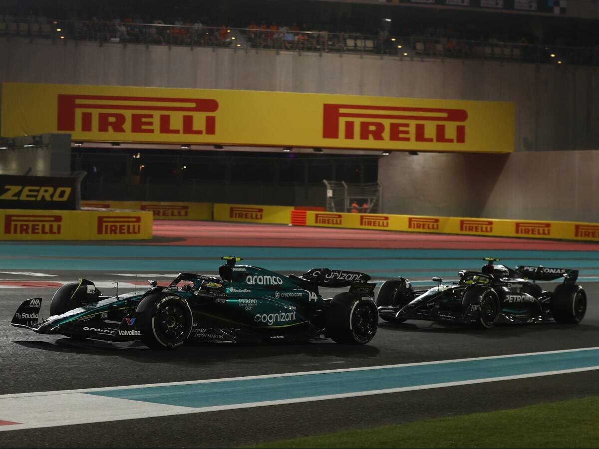 Foto zur News: Hamilton sauer: Warum Fernando Alonso einen "Bremstest" gemacht hat