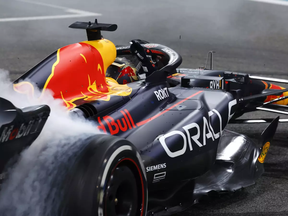 Max Verstappen Foto zur News: Fahrernoten Abu Dhabi: Max Verstappen krönt fast perfekte Saison