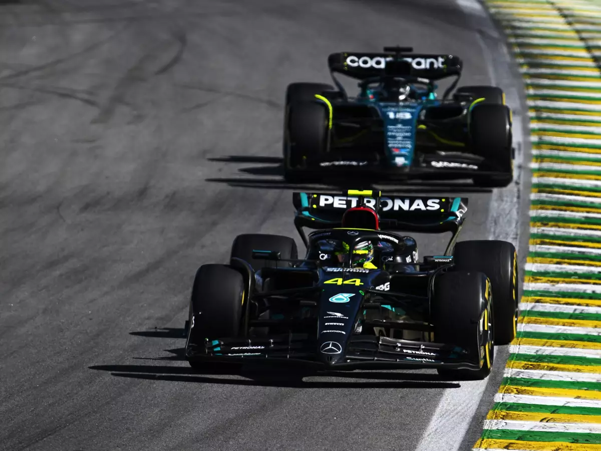 Lewis Hamilton, Lance Stroll Foto zur News: Hamilton: Aston Martins F1-Saison zeigt Risiko, Red Bull zu kopieren