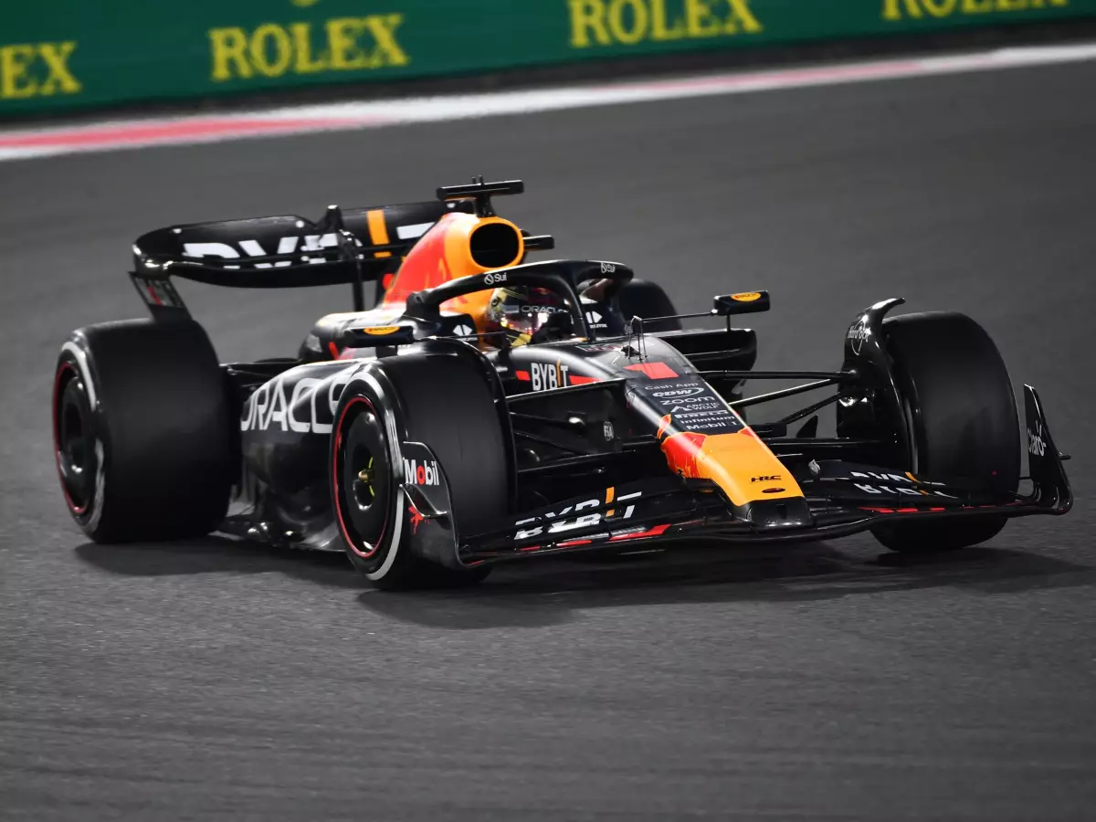 Foto zur News: Max Verstappen: Gibt noch Schwächen am Auto, die wir verbessern können