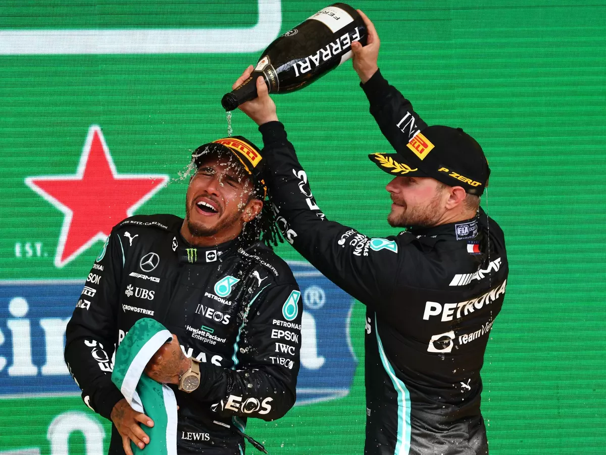 Valtteri Bottas, Lewis Hamilton Foto zur News: Bottas über Mercedes-Jahre: "Ich war in einem Zustand der Verleugnung"