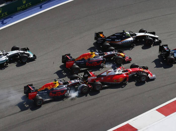Foto zur News: Daniil Kwjat glaubt: Red-Bull-Aus schon vor Vettel-Crash besiegelt