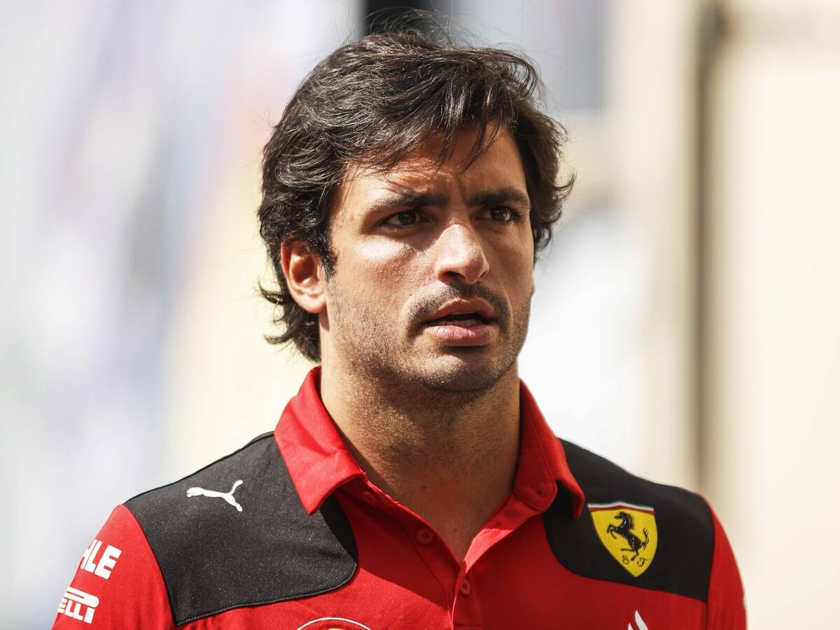 Foto zur News: Carlos Sainz noch ohne neuen Vertrag: Holt Ferrari etwa Alex Albon?