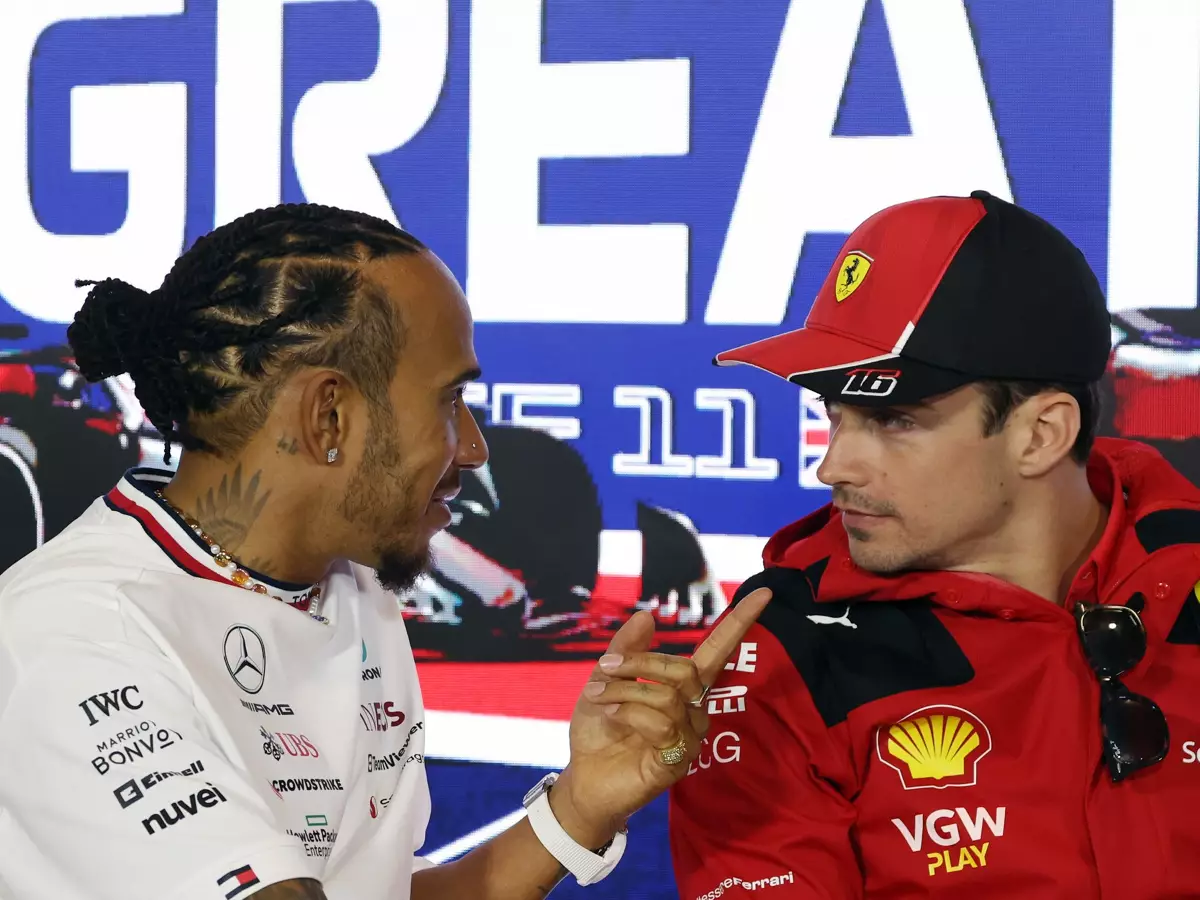 Lewis Hamilton, Charles Leclerc Foto zur News: Surer: Hamilton könnte es bei Ferrari wie Schumacher bei Mercedes gehen