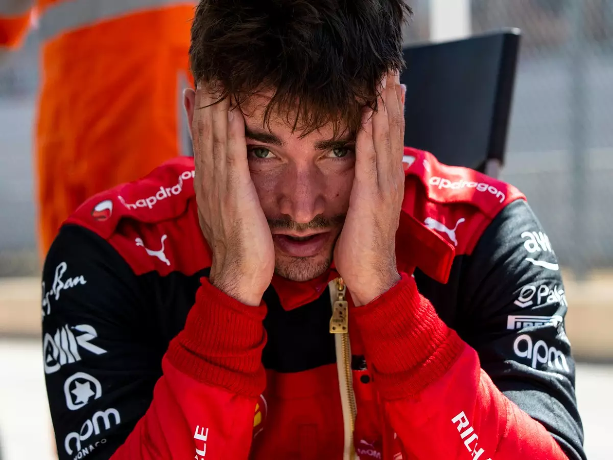 Charles Leclerc nach seinem Ausfall beim Frankreich-Grand-Prix 2022 in Le Castellet Foto zur News: Fotostrecke: Der Ferrari-Wechsel als Traum oder Trauma