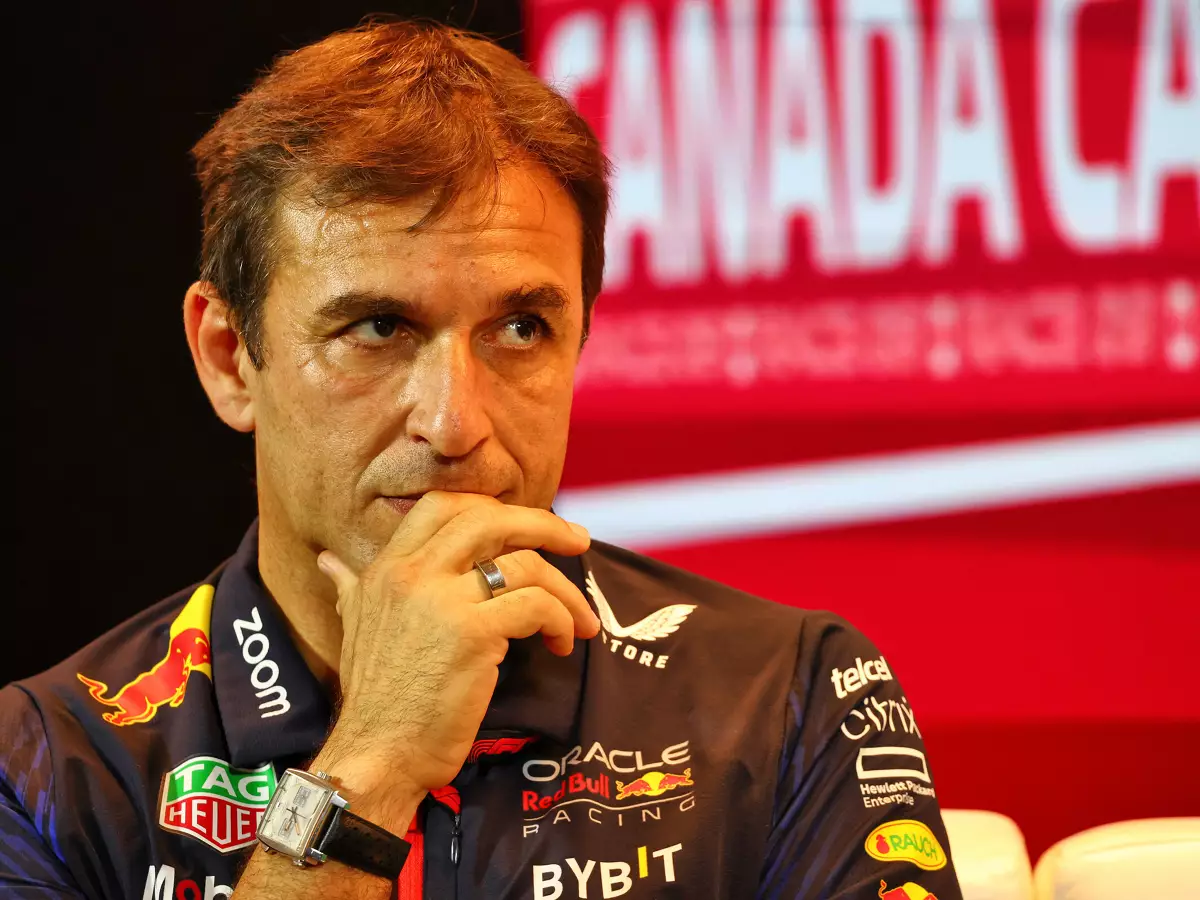 Pierre Wache, der Technische Direktor von Red Bull in der Formel 1 Foto zur News: Ralf Schumacher: "Pierre Wache ist einfach kein Adrian Newey"