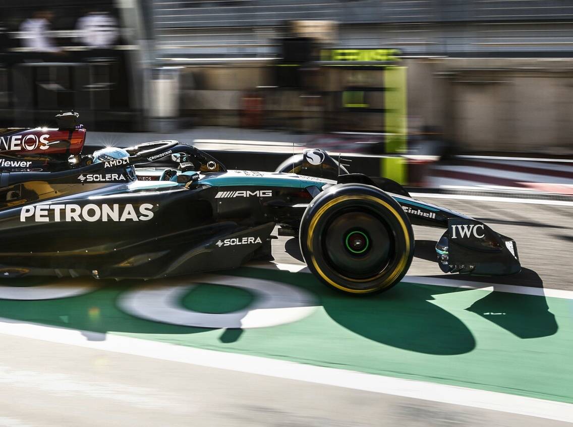 Foto zur News: George Russell: Sitzposition im Mercedes W15 geht auf Lewis Hamilton zurück