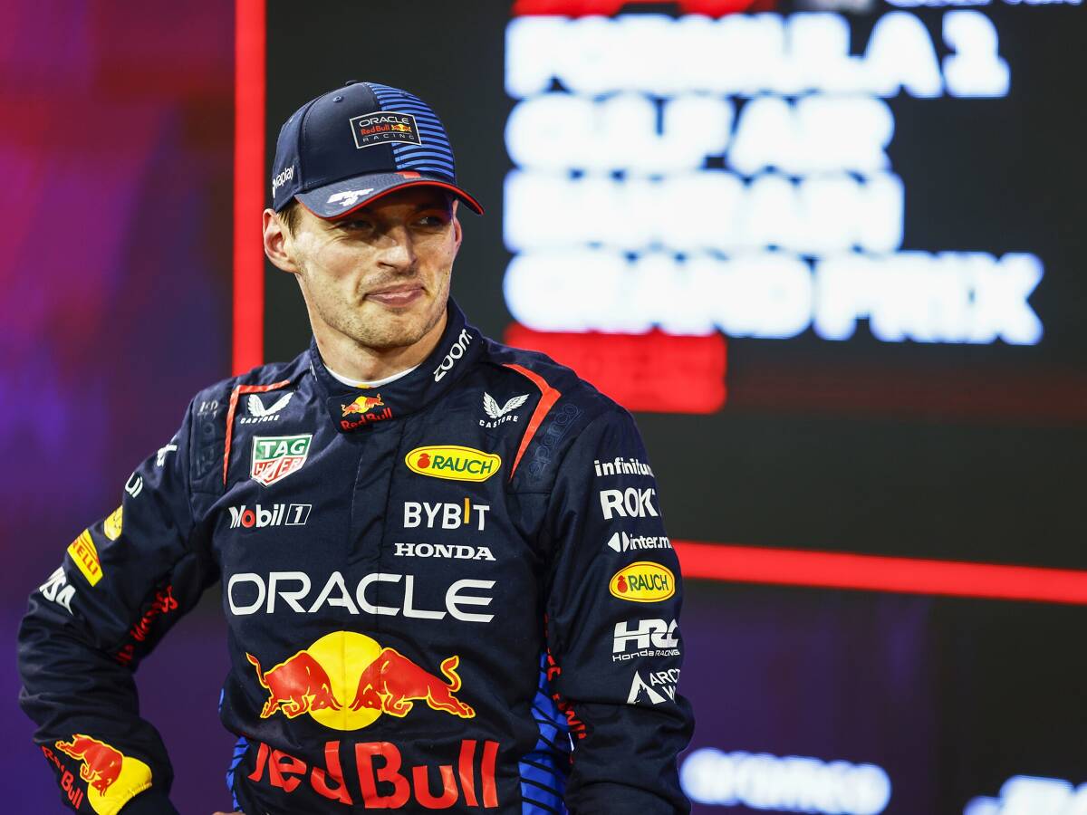 Foto zur News: Für Max Verstappen kam Bahrain-Pole "ein bisschen unerwartet"