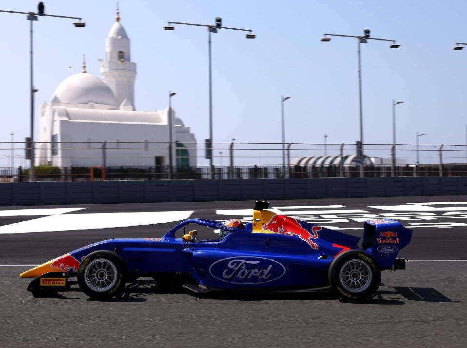 Foto zur News: Unterstützung für Red Bull: Das Zeichen hinter Fords F1-Academy-Vertrag