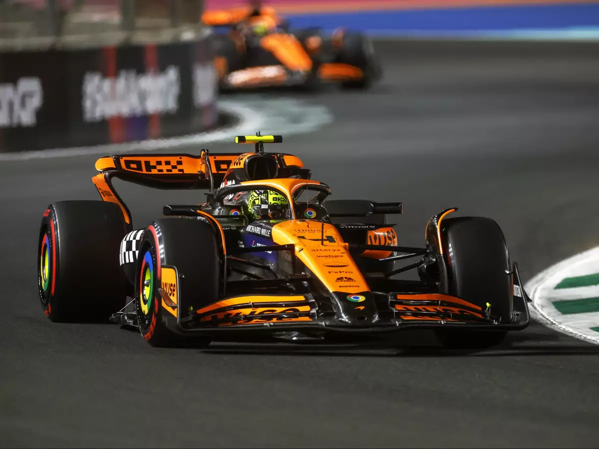 Foto zur News: McLaren hofft: Sobald Balance und DRS sitzen, haben wir ein Siegerauto!