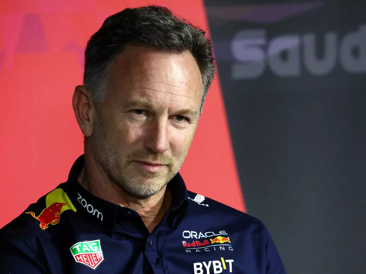 Red-Bull-Teamchef Christian Horner in der Formel-1-Pressekonferenz 2024 Foto zur News: Christian Horner zu Max Verstappen: Wer gehen will, kann gehen!