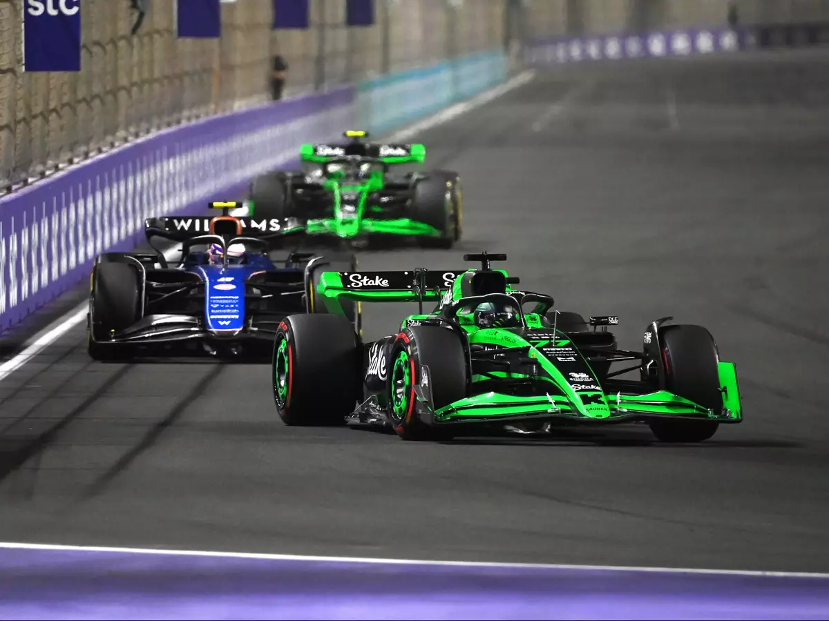 Guanyu Zhou, Valtteri Bottas, Logan Sargeant Foto zur News: Bottas: Schlechter Saisonstart ein "Weckruf" für Sauber