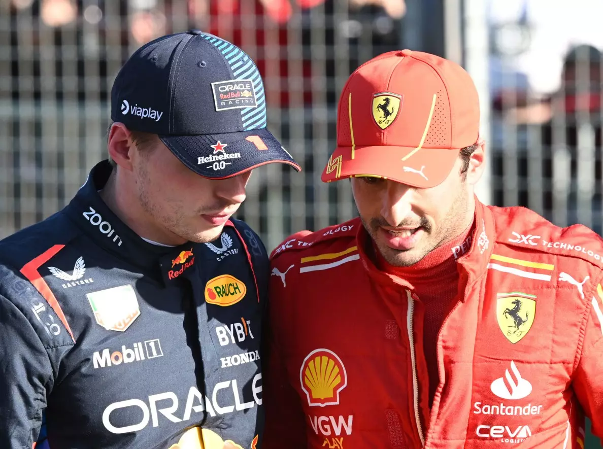 Max Verstappen, Carlos Sainz Foto zur News: Fahrernoten Melbourne: Max Verstappen erstmals 2024 geschlagen!