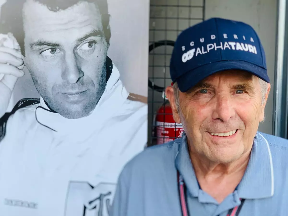 Foto zur News: Vater von Roland Ratzenberger: "Als ich den Helm sah, wusste ich, es ist aus"