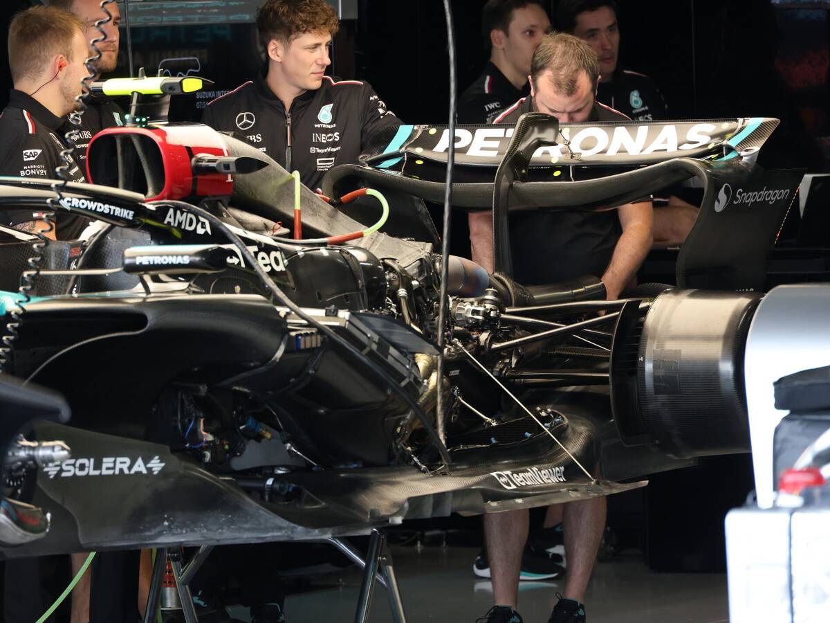 Foto zur News: Nach Motorschaden: Lewis Hamilton kriegt Australien-Antrieb nicht zurück