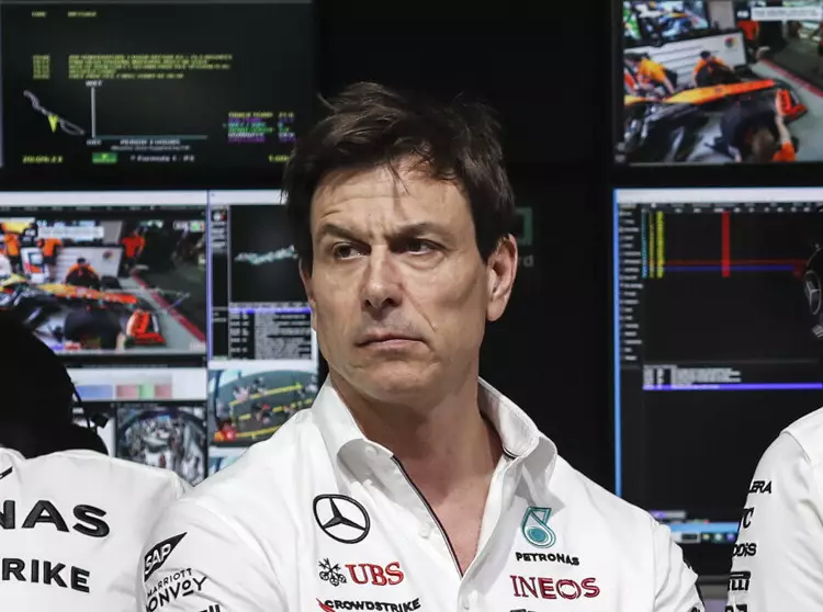 Toto Wolff Foto zur News: "Wichtig, beim Rennteam zu sein": Weshalb Wolff in Suzuka doch vor Ort ist