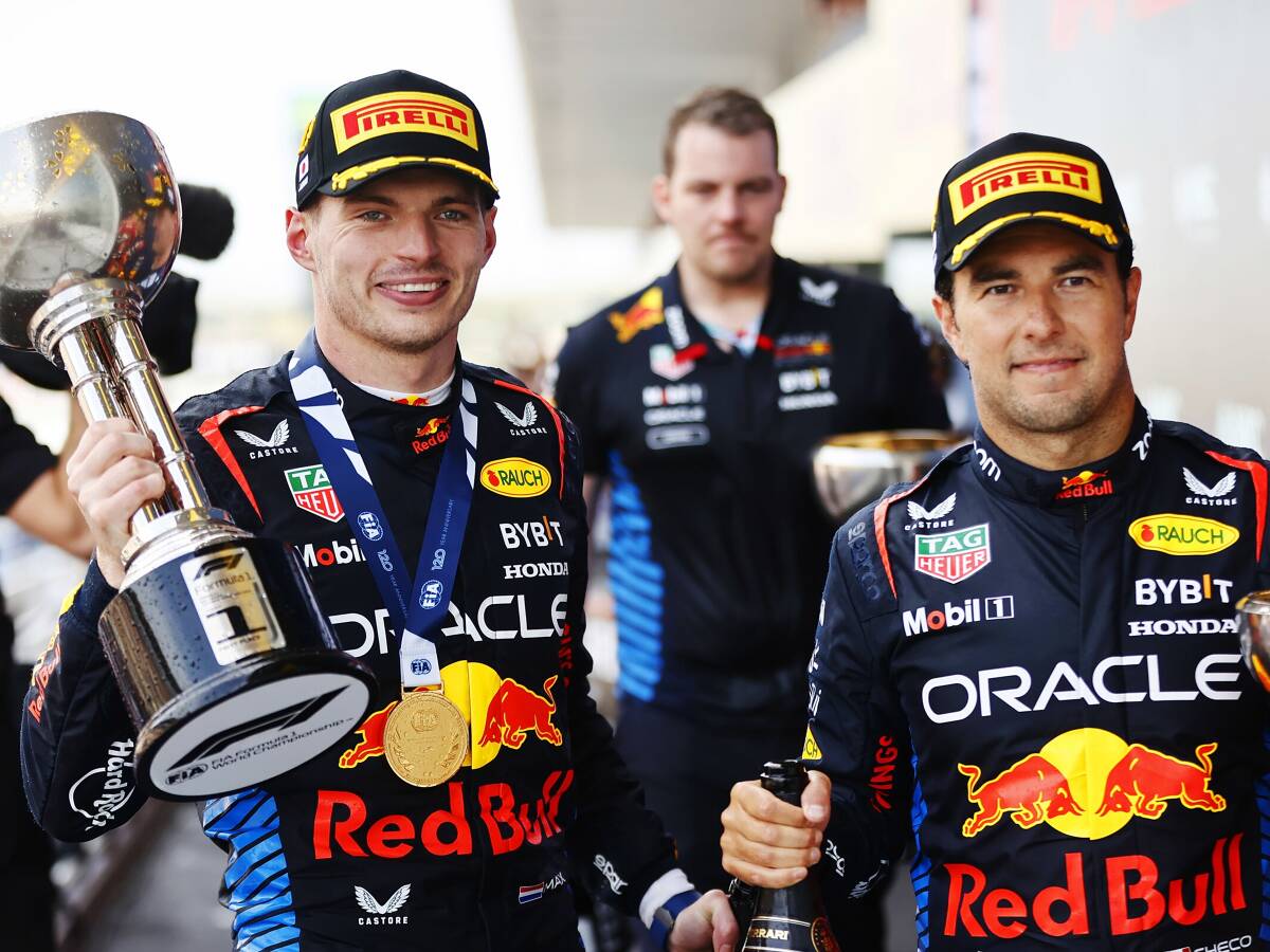 Foto zur News: Red-Bull-Doppelsieg Suzuka: Verstappen #AND# Perez deklassieren die Konkurrenz