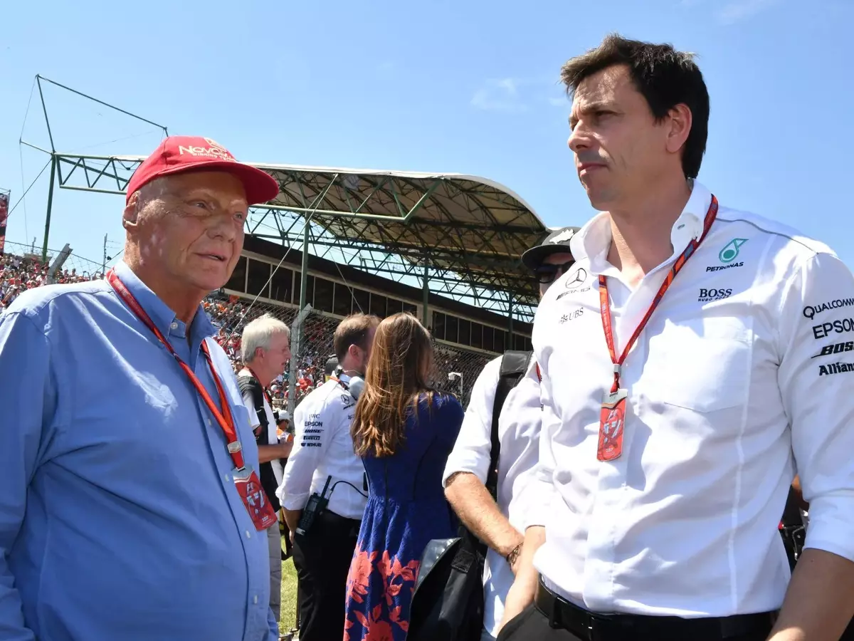 Niki Lauda, Toto Wolff Foto zur News: Christian Danner: Jetzt sieht man, wie sehr Niki Lauda bei Mercedes fehlt