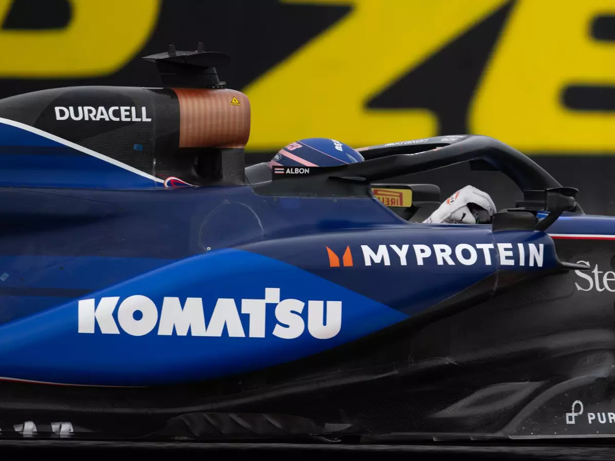 Alexander Albon beim Formel-1-Rennen in Japan 2024 Foto zur News: Williams: Warum man noch punktlos ist, obwohl das neue Auto "schneller" ist