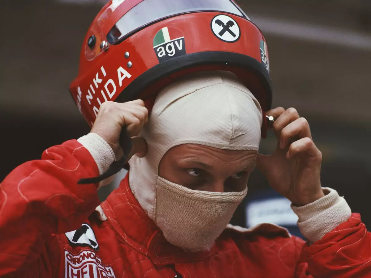 Foto zur News: Lauda-Helm vom Feuerunfall 1976 wird in Miami versteigert