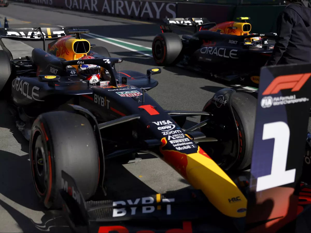 Max Verstappen im Parc ferme Foto zur News: Polepositions: Max Verstappen auf den Spuren von Prost und Senna