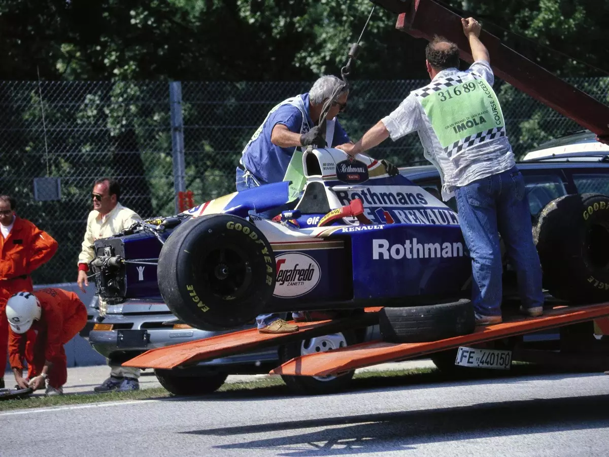 Foto zur News: Ayrton Sennas Tod in Imola 1994: Anatomie eines Falls