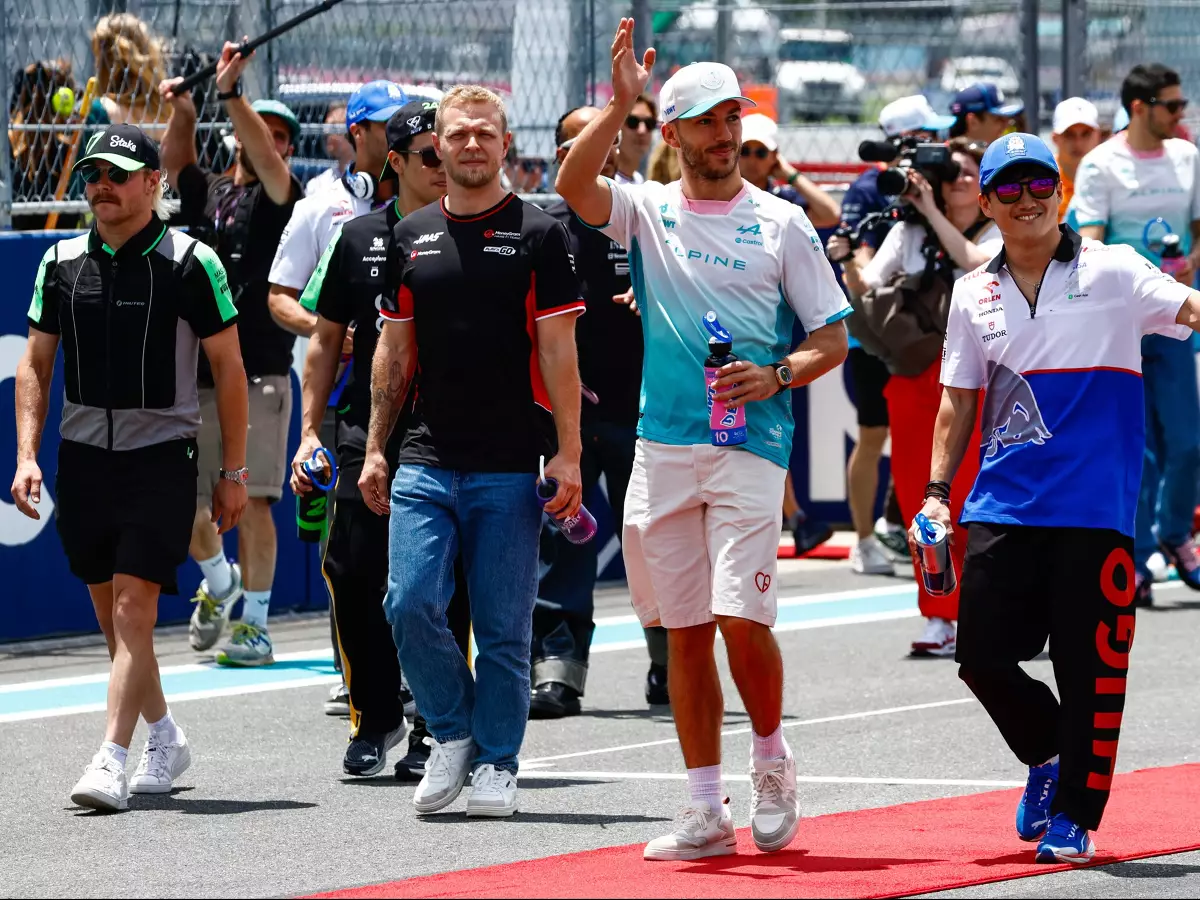 Valtteri Bottas, Kevin Magnussen, Pierre Gasly, Yuki Tsunoda Foto zur News: Formel-1-Fahrermarkt: Diese Dominosteine könnten bald fallen