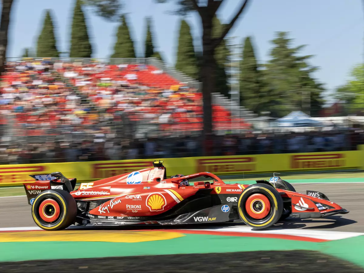 Foto zur News: Carlos Sainz mit Problemen: "Uns hat einfach ziemlich viel Pace gefehlt"