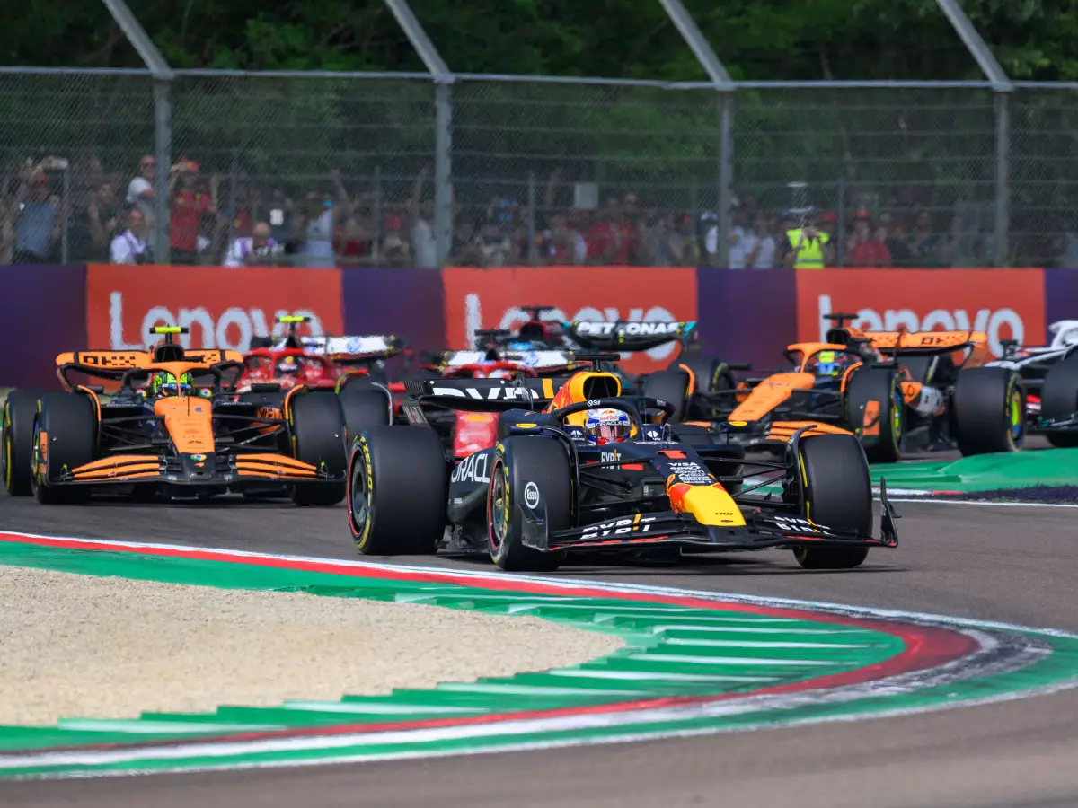 Max Verstappen, Lando Norris Foto zur News: Formel-1-Kräfteverhältnis 2024: Das sagen die Daten nach Imola!