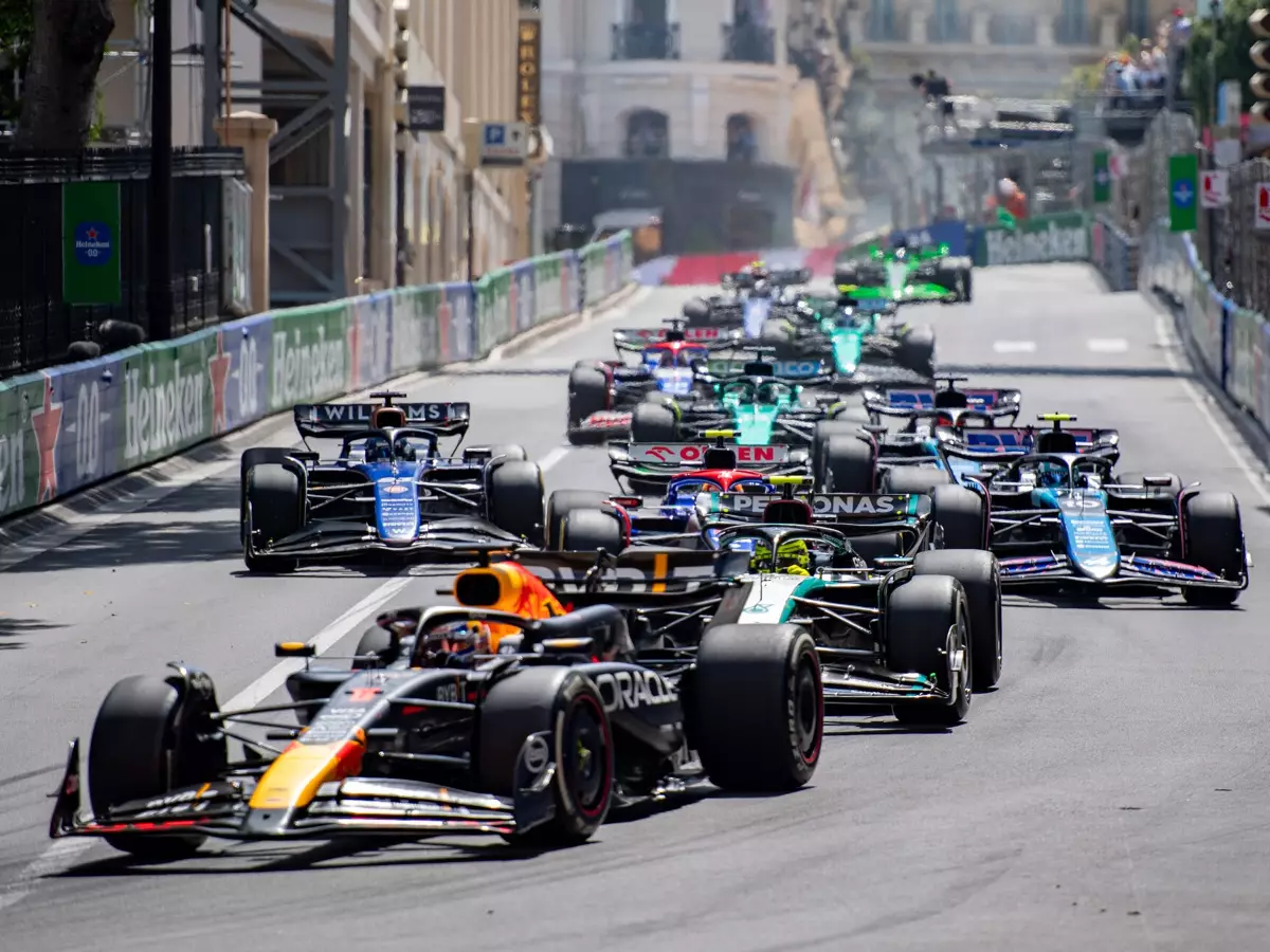 Die Top 10 in Monaco kamen am Sonntag so ins Ziel wie sie losgefahren sind Foto zur News: "Joghurt und Espresso" im Rennen: Was tun gegen Monaco-Langeweile?